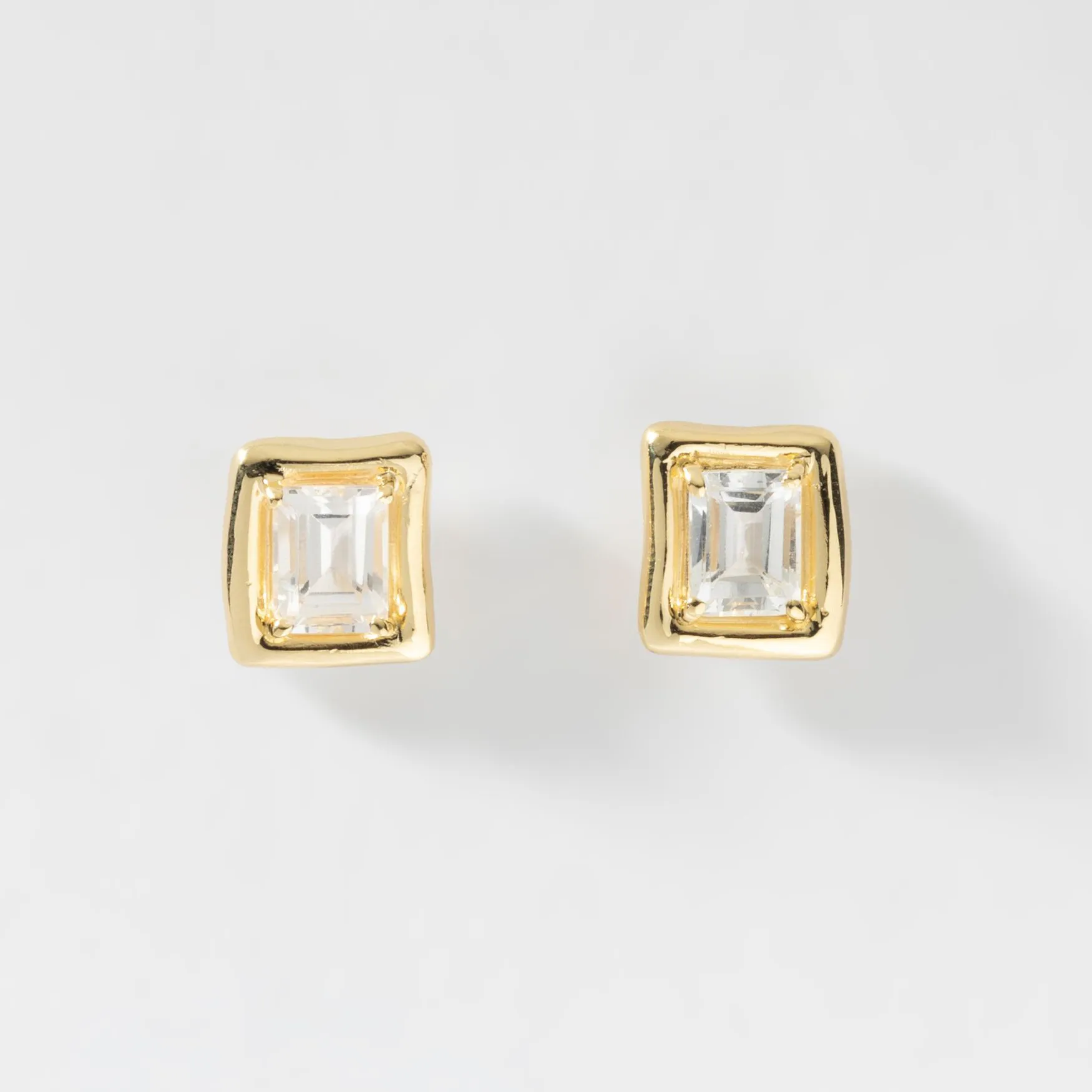 Brinco Solitário Retangular com Topázio