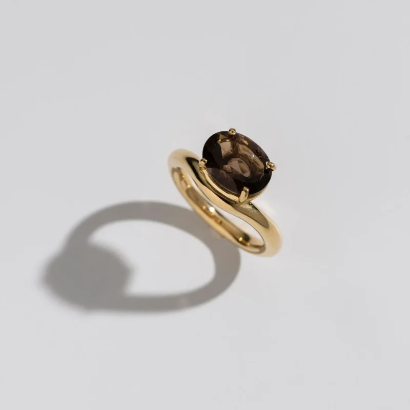 Anel Sylvie com Quartzo Fumê