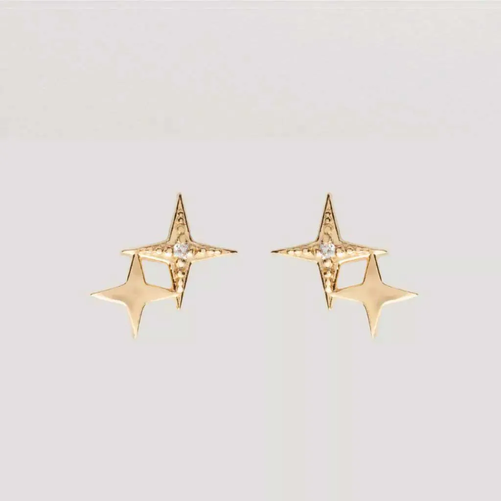 Brinco Dupla de Estrelas